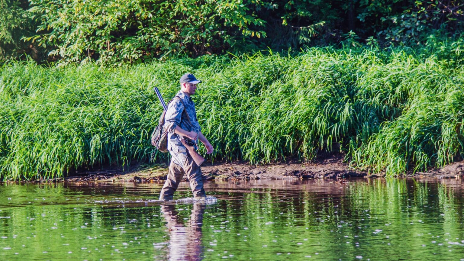 how-to-size-waders-detailed-guide-of-2024